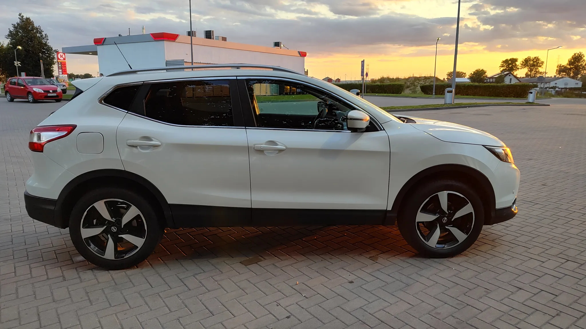 Nissan Qashqai 1.2 DIG-T Tekna+ - 26