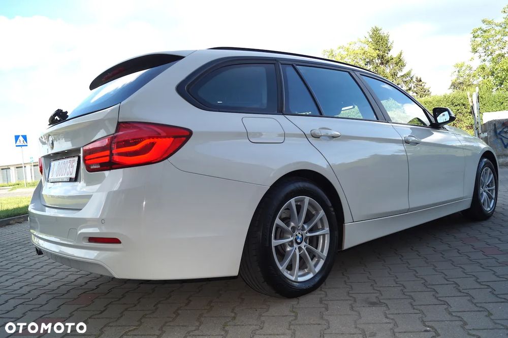 BMW Seria 3 318d Advantage - 4