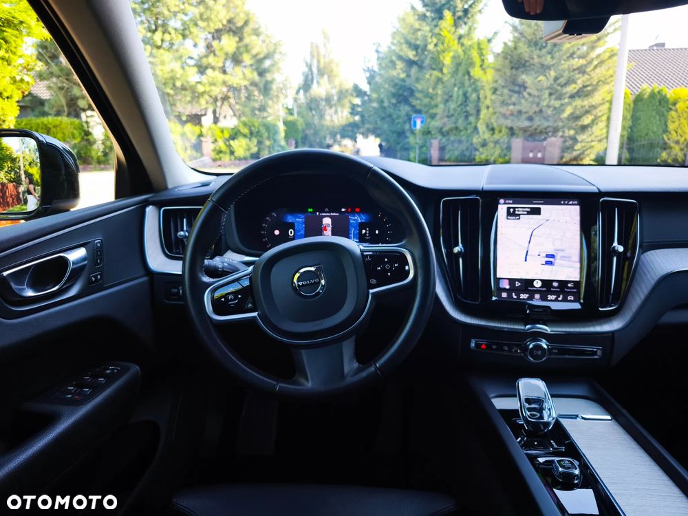 Volvo XC 60 B4 D Inscription - 17