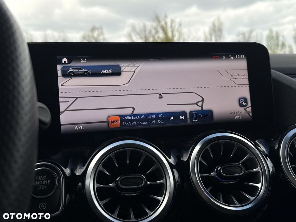 Mercedes-Benz GLA - 27