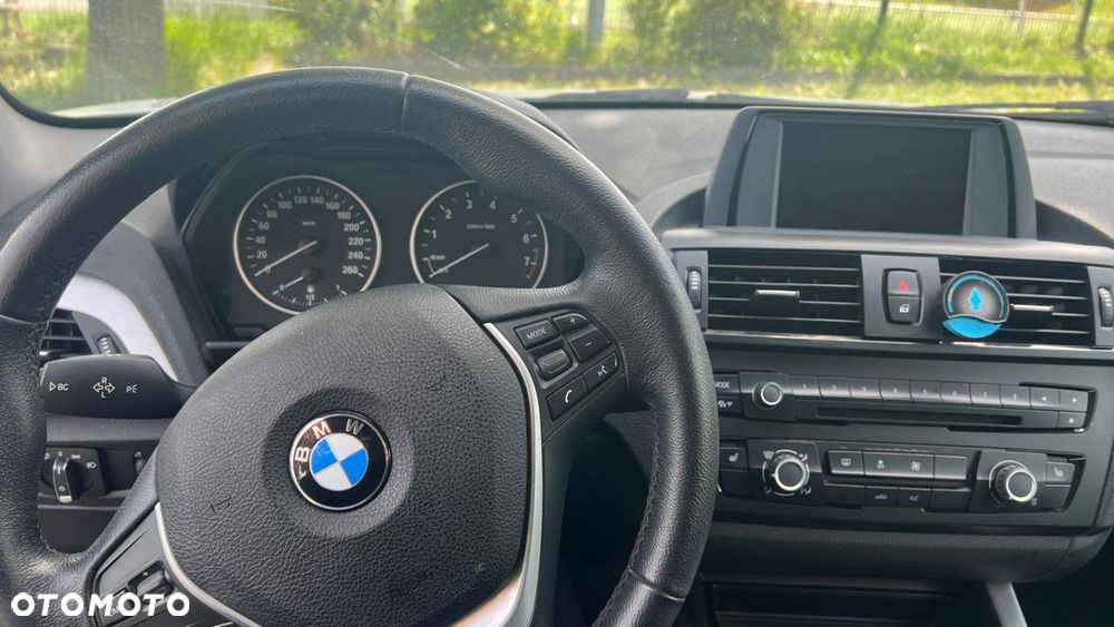 BMW Seria 1 116i - 15