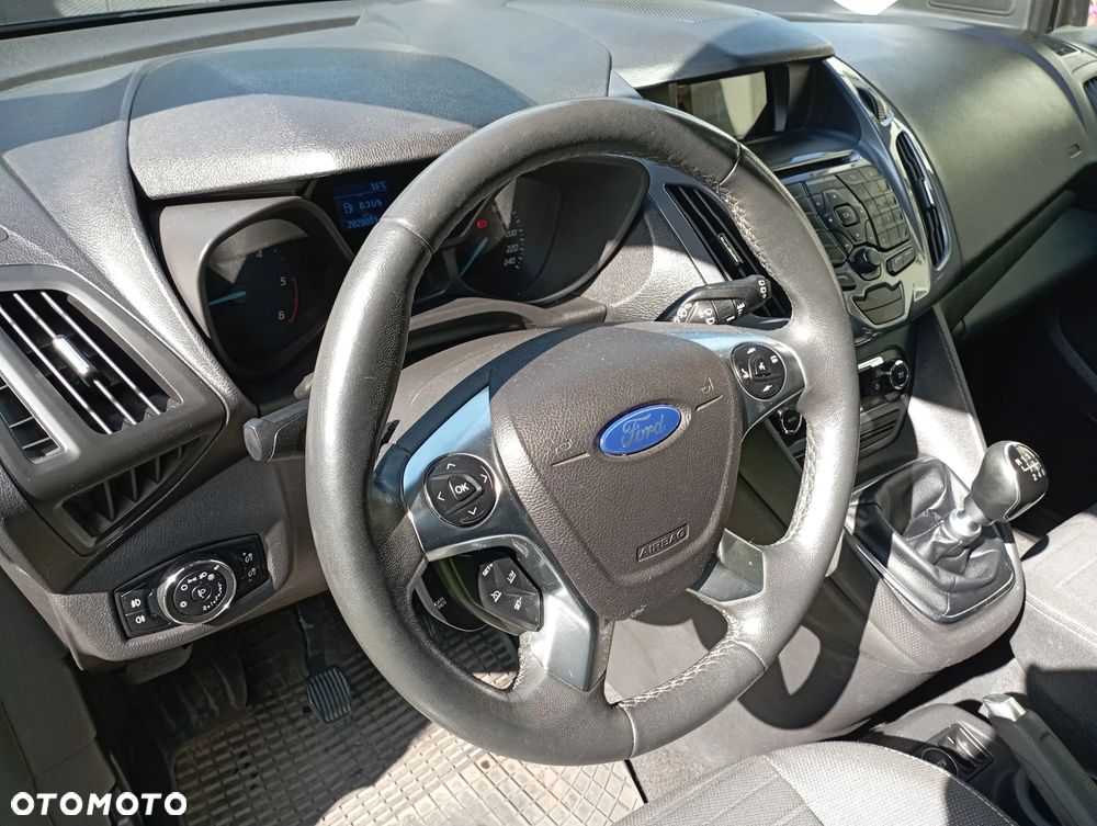 Ford Tourneo Connect Grand - 12