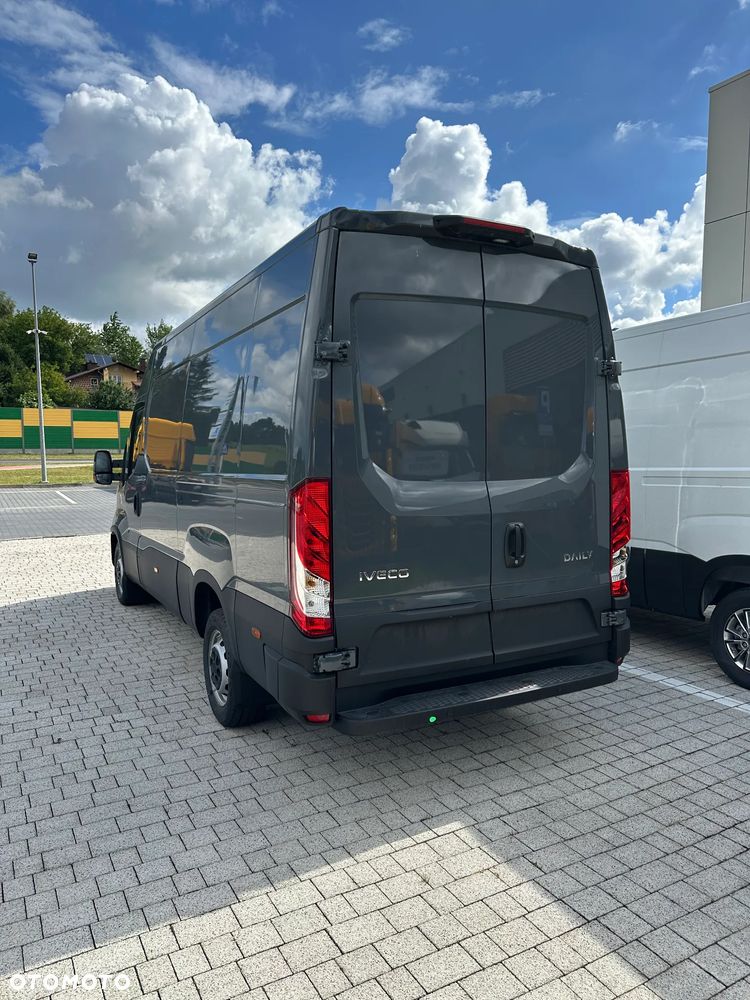 Iveco 35S18HV - 3