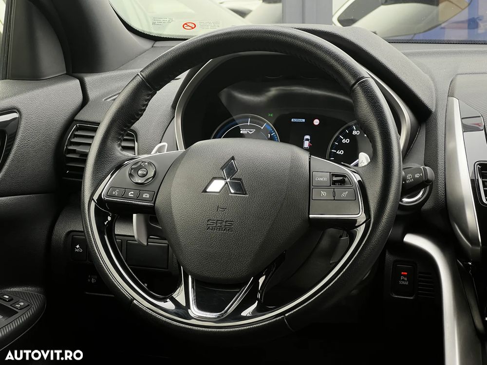 Mitsubishi Eclipse-Cross - 11