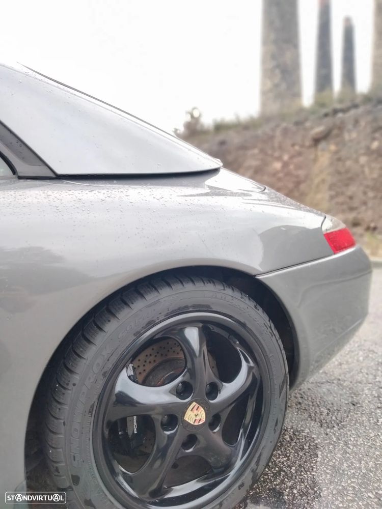 Porsche 911 Série F - 20
