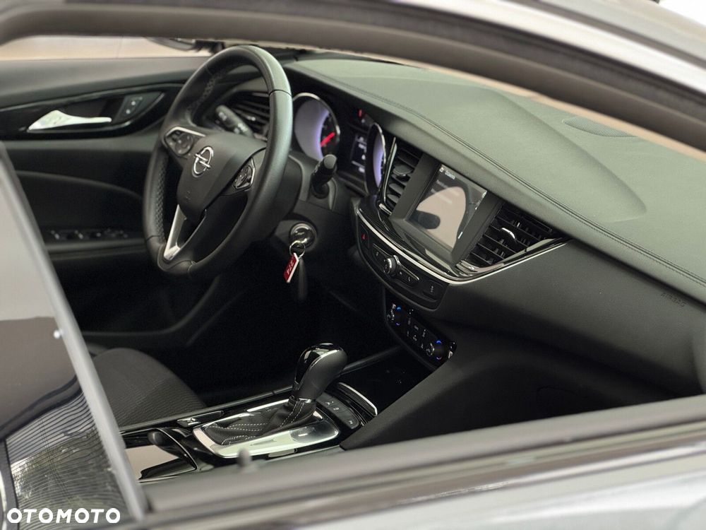 Opel Insignia 1.5 T Innovation S&S - 38