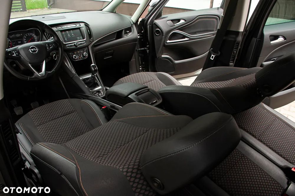 Opel Zafira 1.4 Turbo Innovation - 29