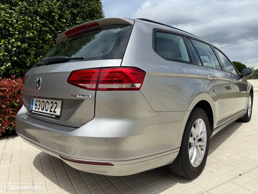VW Passat Variant 1.6 TDI BlueMotion - 8