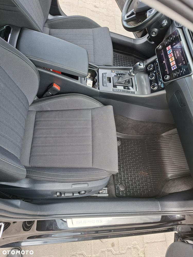 Skoda Superb 2.0 TSI L&K DSG - 19