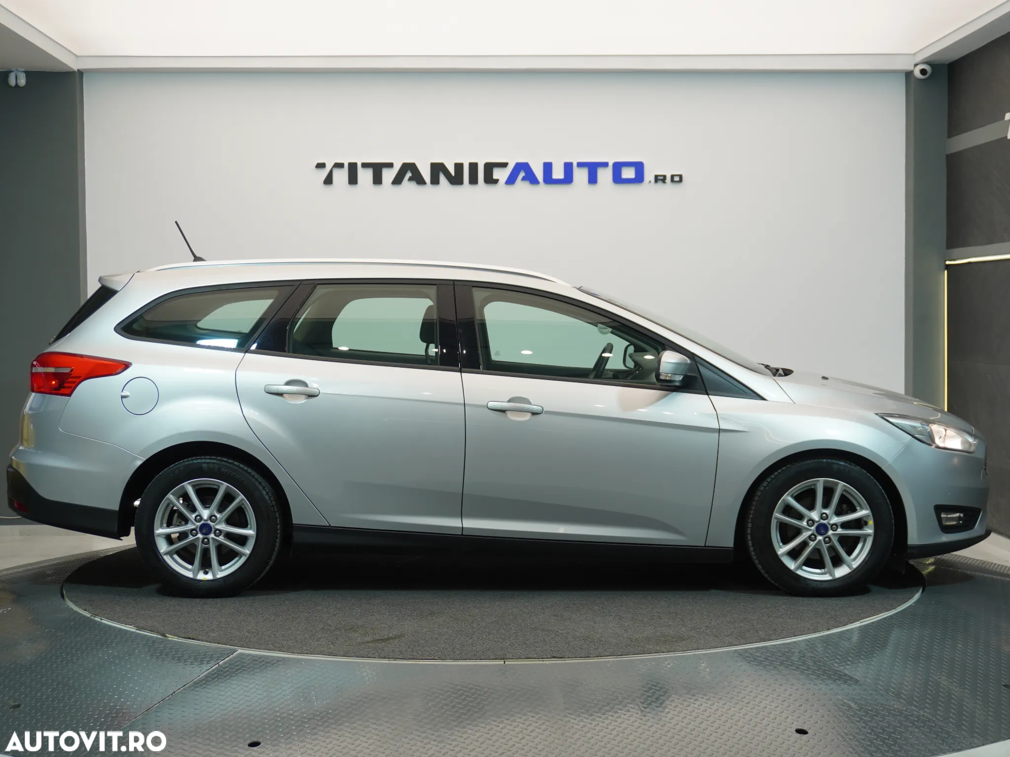 Ford Focus Turnier 1.5 EcoBlue Start-Stopp-System Aut. COOL&CONNECT - 10