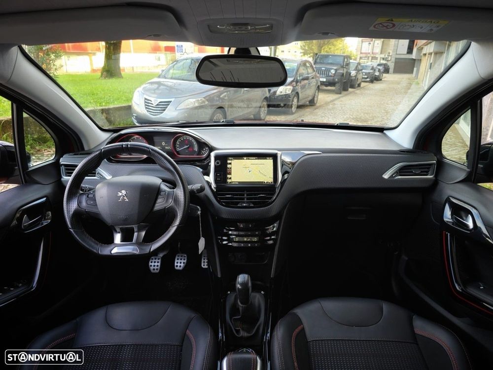 Peugeot 2008 1.2 PureTech GT Line - 5