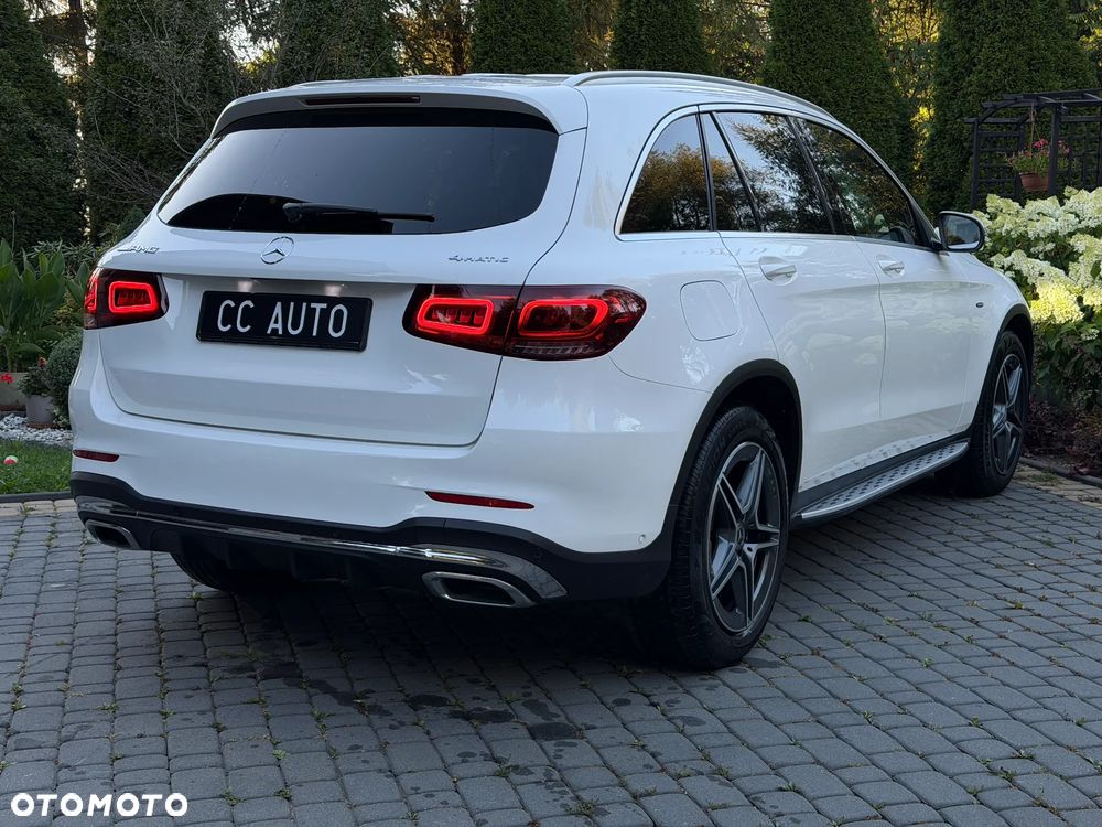 Mercedes-Benz GLC 250 4Matic 9G-TRONIC AMG Line - 5