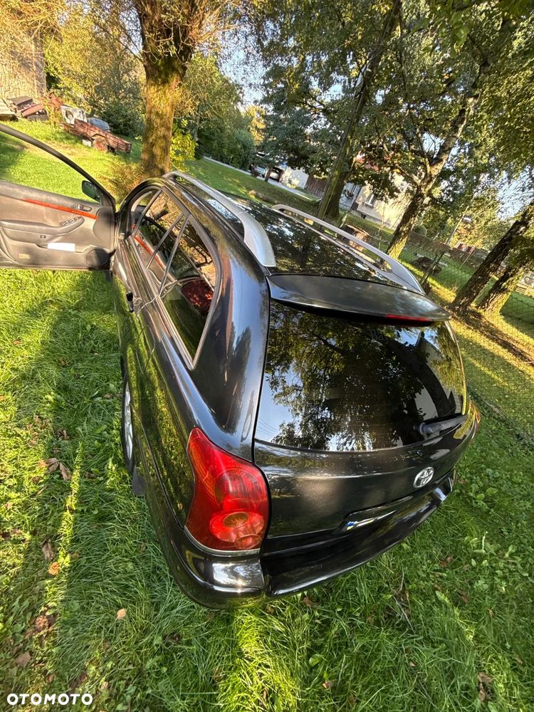 Toyota Avensis 2.2 D-4D Sol Plus - 11