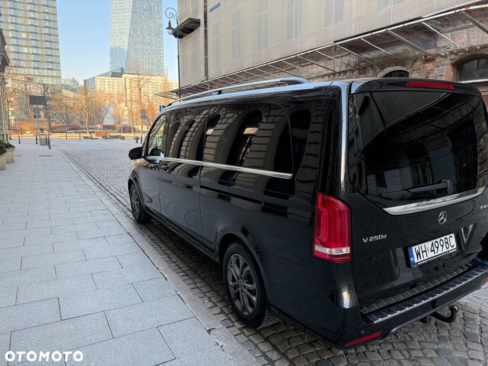 Mercedes-Benz Klasa V 220 CDI extralang 7G-TRONIC Avantgarde Edition - 12
