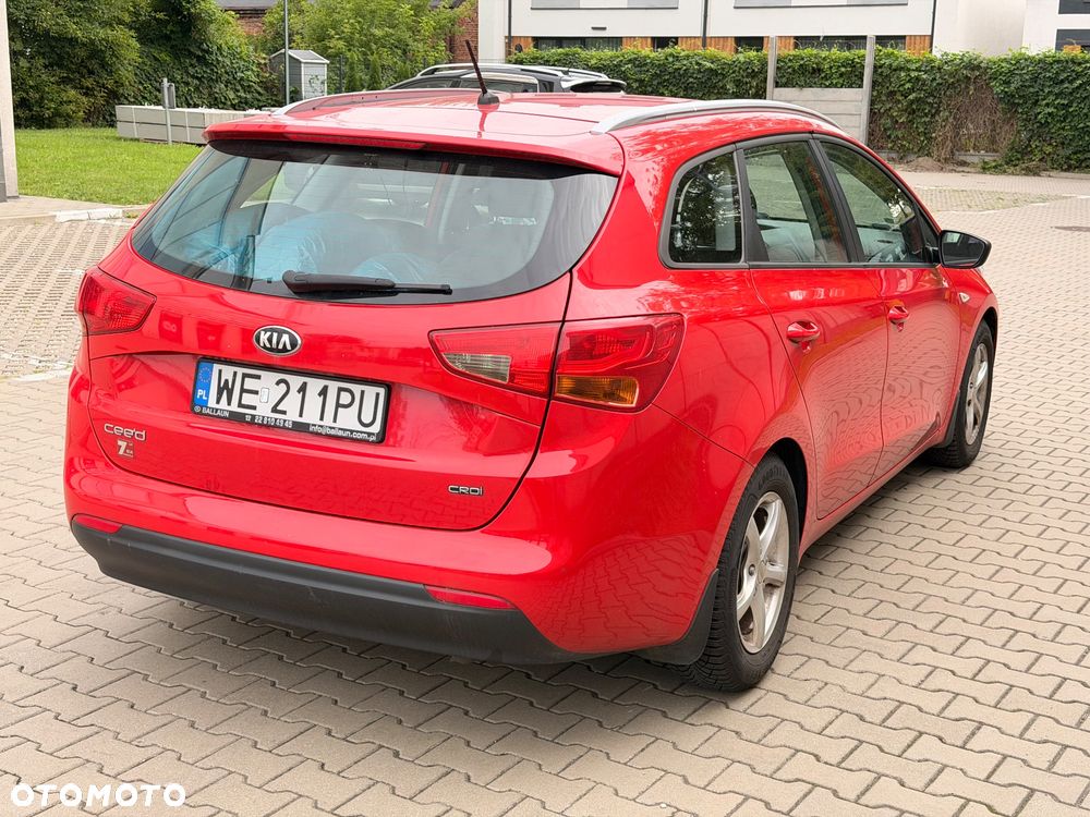 Kia Ceed - 4