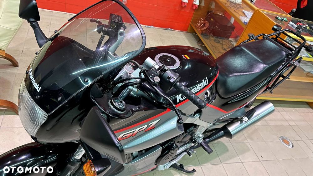 Kawasaki GPZ - 16