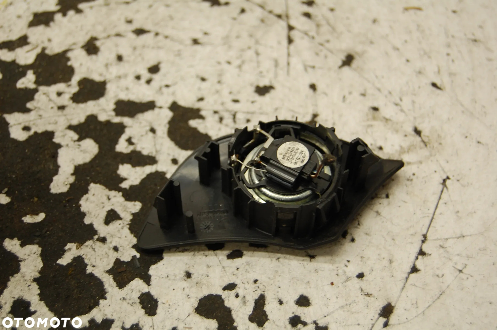 KRATKA GŁOŚNIKA PRAWA LEWA 8E0035424 8E0035423 AUDI A4 B7 B6 - 3