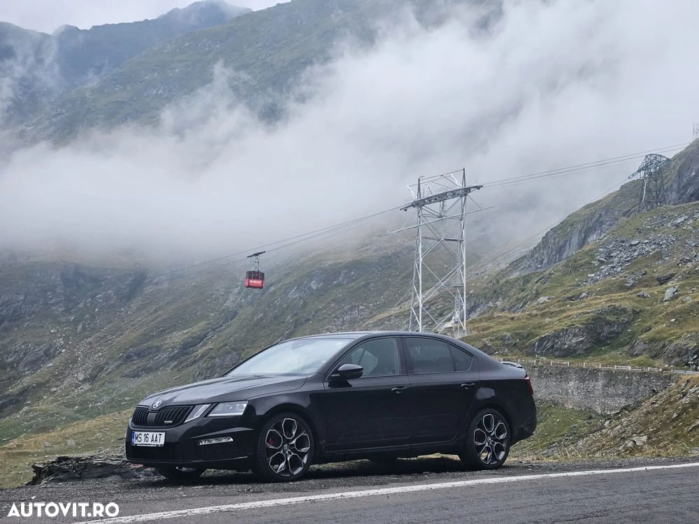 Skoda Octavia 2.0 TDI DSG 4X4 RS - 1