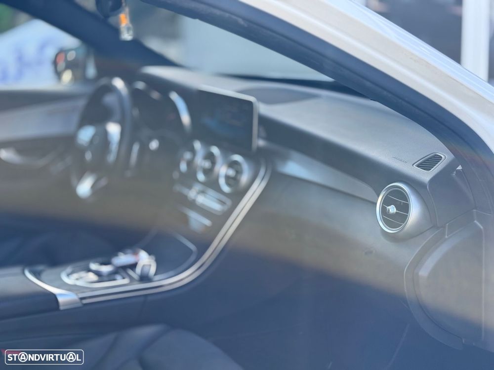 Mercedes-Benz C 300 - 21