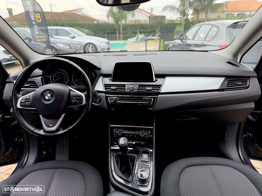 BMW 218 Gran Tourer d 7L Line Luxury - 49