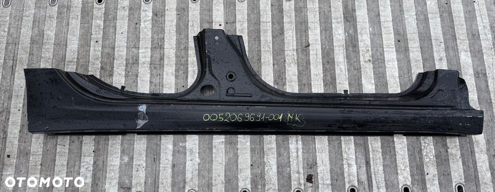 Fiat Tipo prawy próg nowy - 1