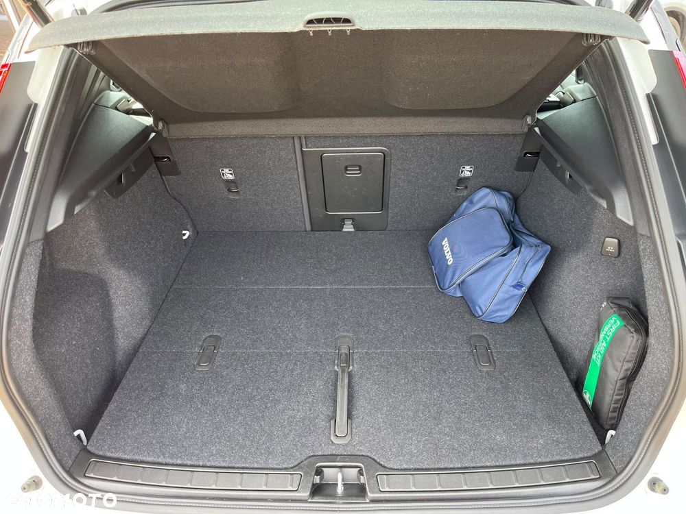 Volvo XC 40 - 34