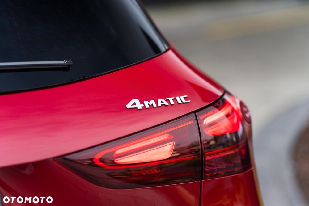 Mercedes-Benz GLA 200 4-Matic AMG Line - 9