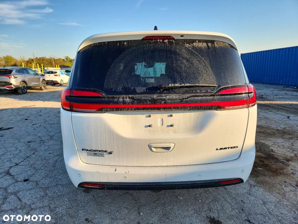Chrysler Pacifica 2024 photo 3
