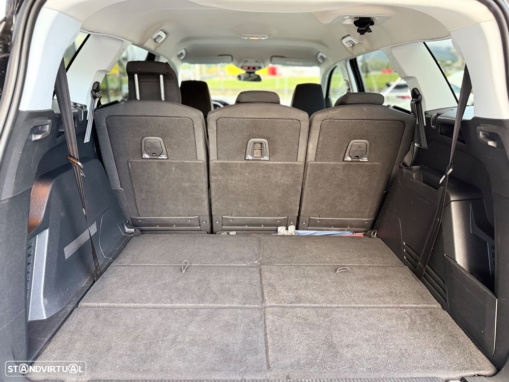 Peugeot 5008 1.5 BlueHDi Allure Pack EAT8 - 16