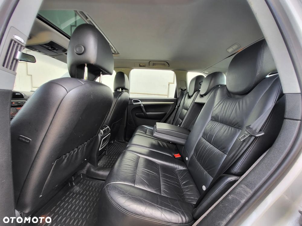 Porsche Cayenne - 18