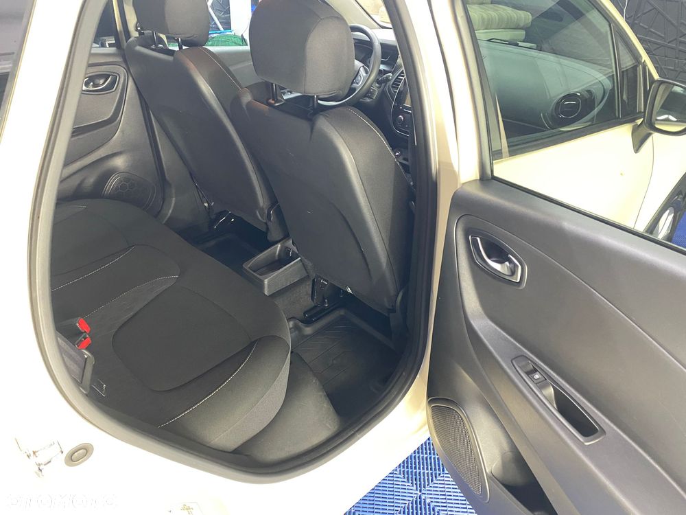 Renault Captur - 13