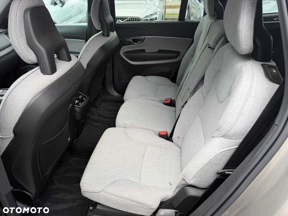 Volvo XC 90 - 6