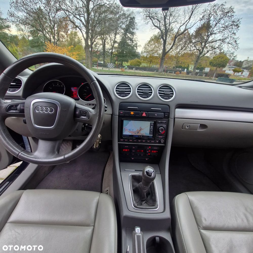 Audi A4 Cabrio 2.0 TFSI - 34