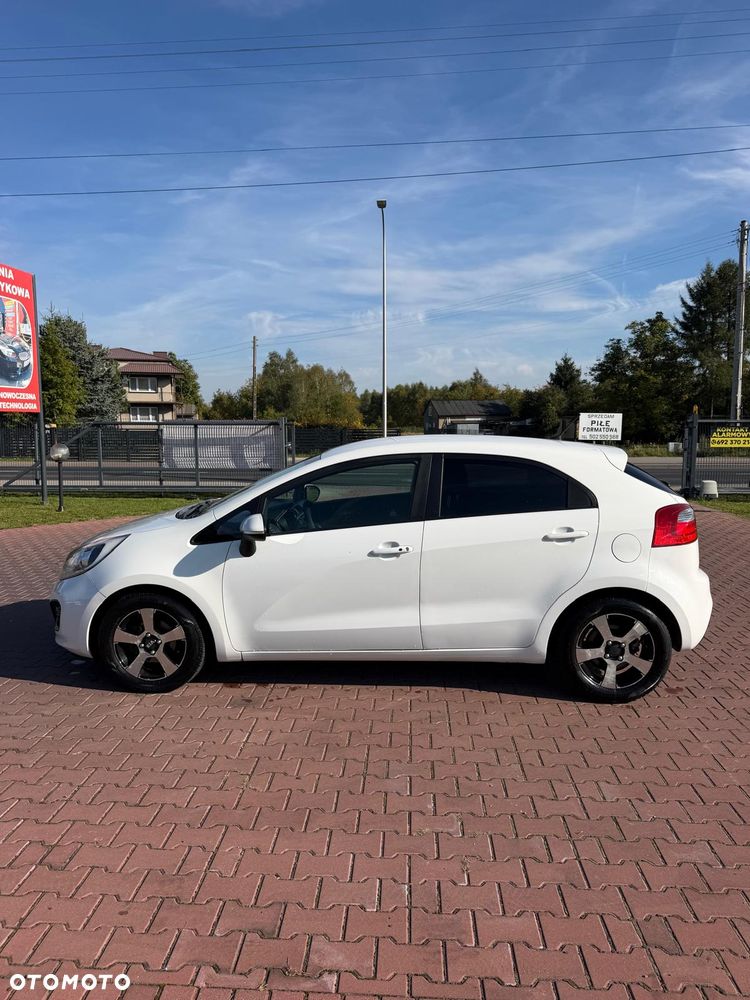 Kia Rio - 7