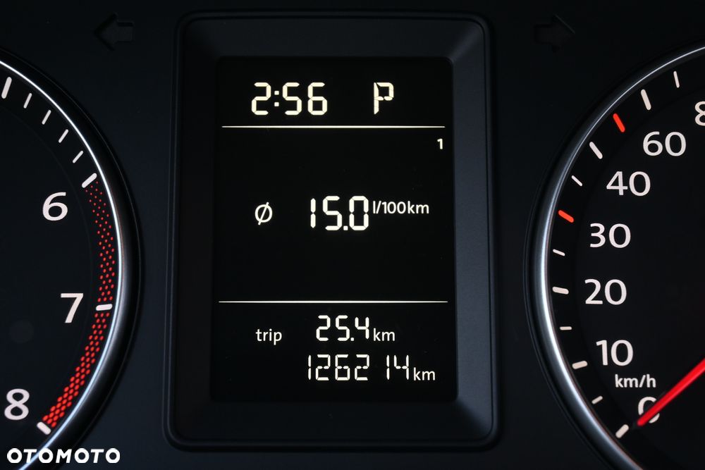 Volkswagen Touran 1.4 TSI Comfortline DSG - 28