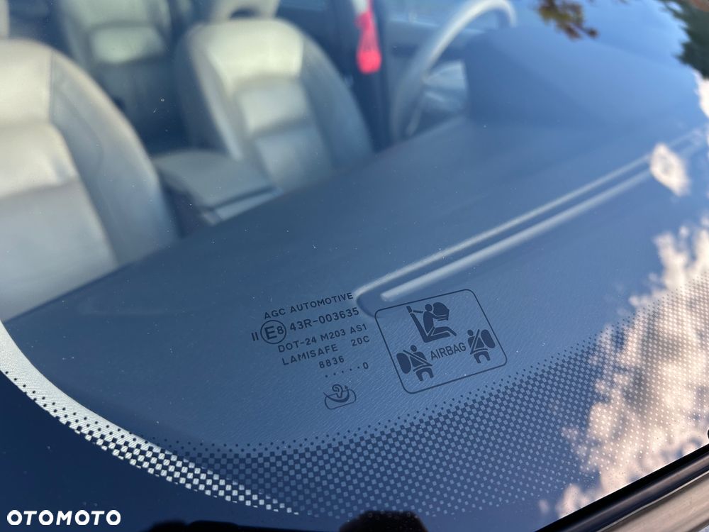 Volvo V70 D3 Ocean Race - 25