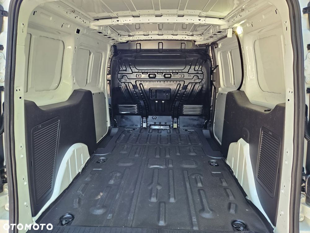 Ford Transit Connect - 18
