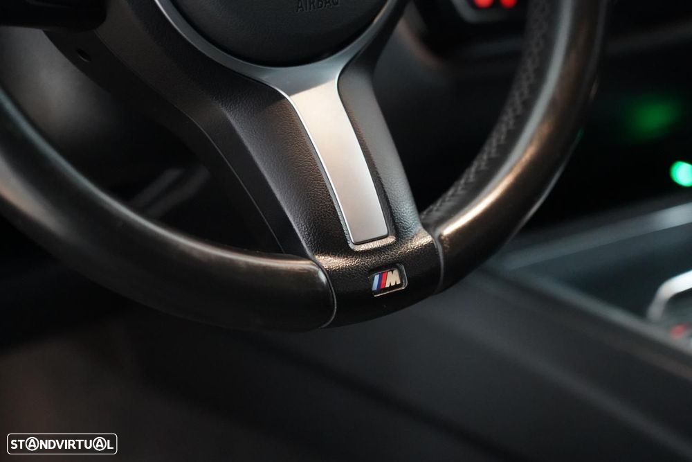 BMW 330 e iPerformance - 21