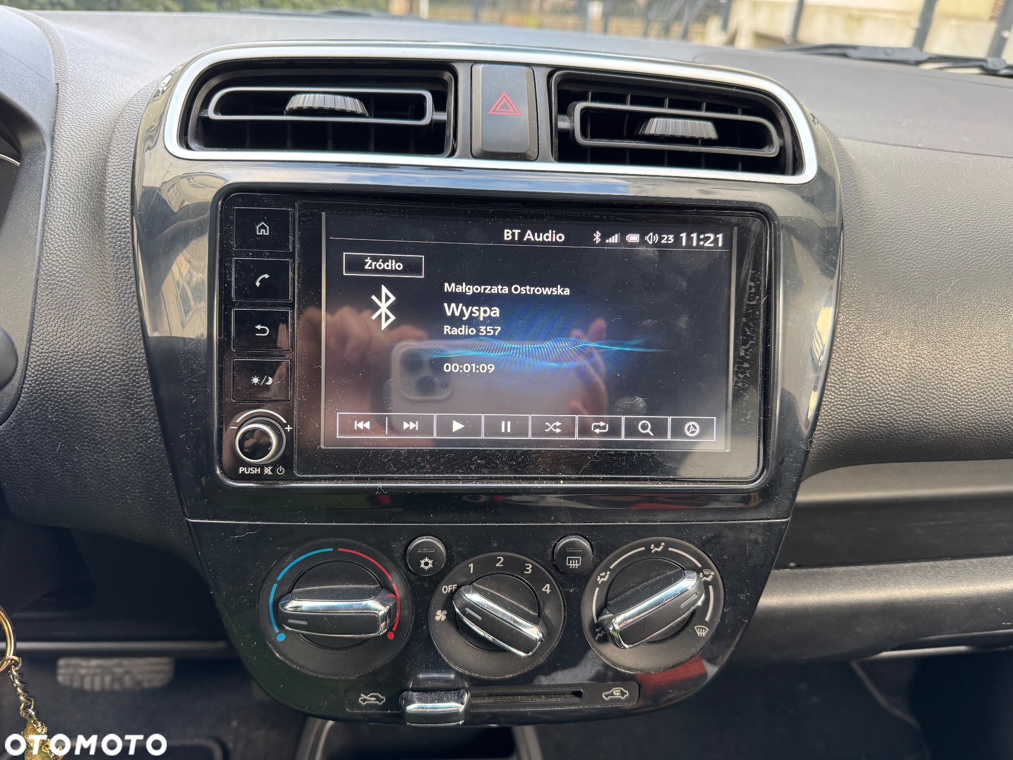 Mitsubishi Space Star 1.2 Intense CVT - 4