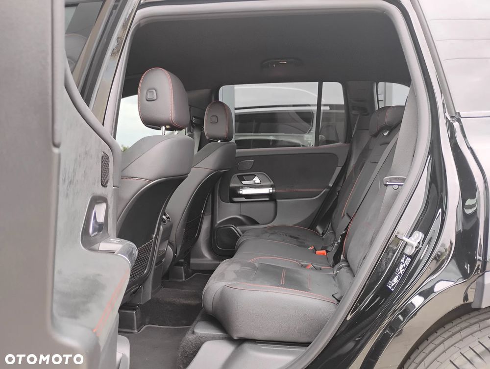 Mercedes-Benz GLB 200 AMG Line 7G-DCT - 13