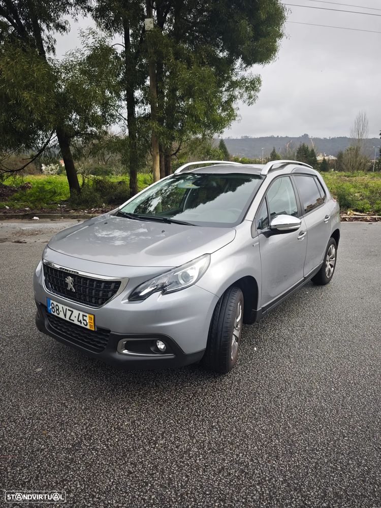 Peugeot 2008 1.2 PureTech Style - 3