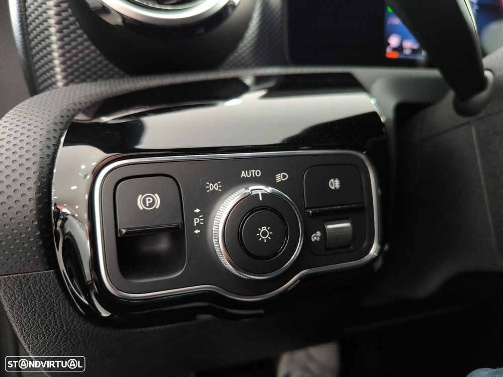 Mercedes-Benz CLA 250 e Progressive - 21