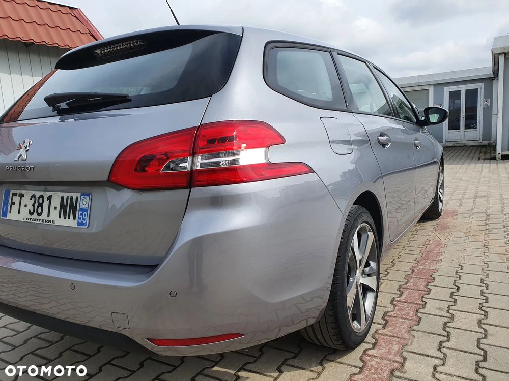 Peugeot 308 1.2 PureTech GPF Allure S&S - 21