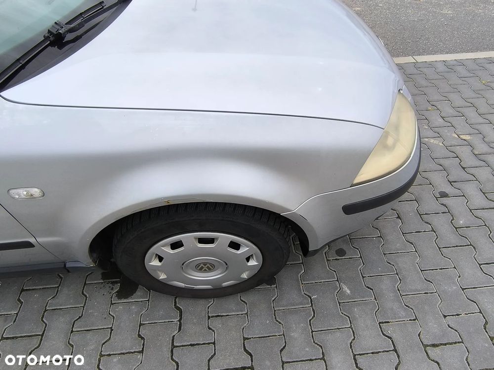 Volkswagen Passat 1.9 TDI Basis - 11