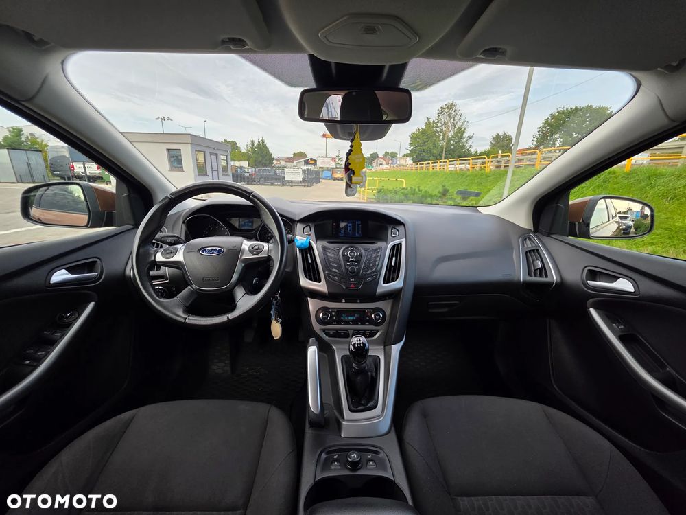 Ford Focus - 10