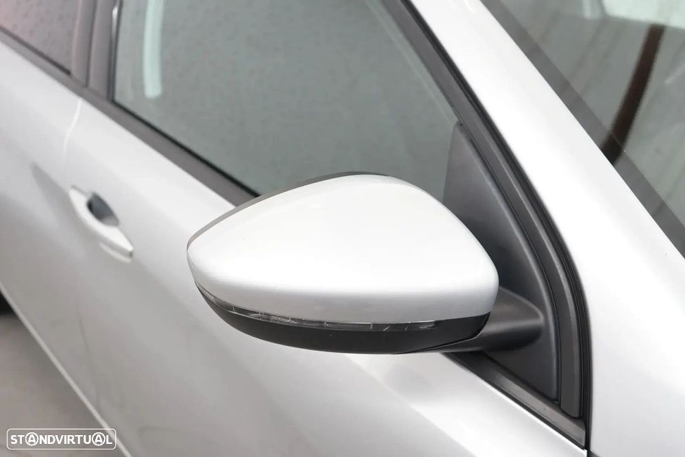 Peugeot 308 SW - 11