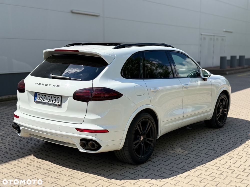 Porsche Cayenne S Diesel Platinum Edition - 3