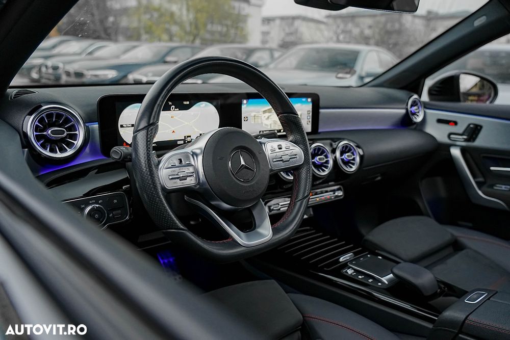 Mercedes-Benz A 250 e 8G-DCT AMG Line - 25