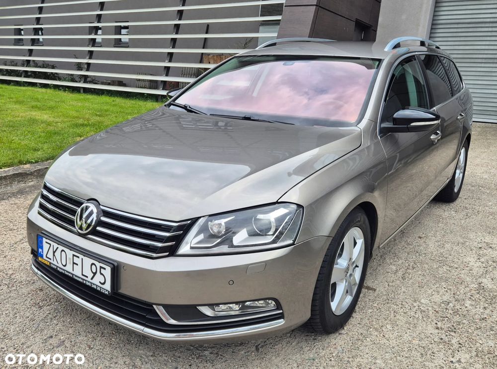 Volkswagen Passat 2.0 TDI DSG BlueMotion Technology Highline - 1