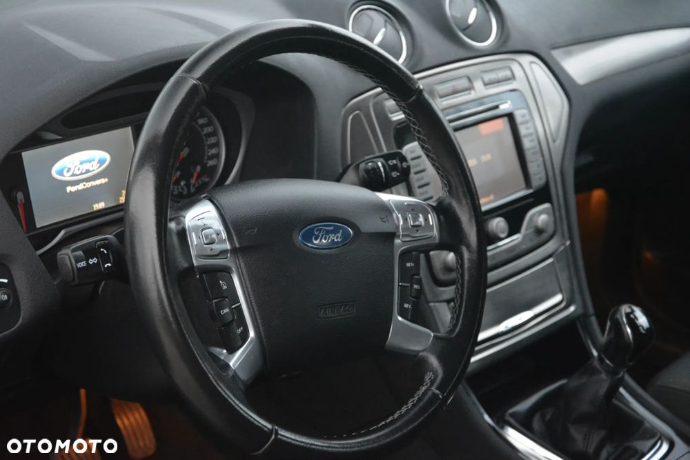 Ford Mondeo 2.0 Viva Titanium - 19